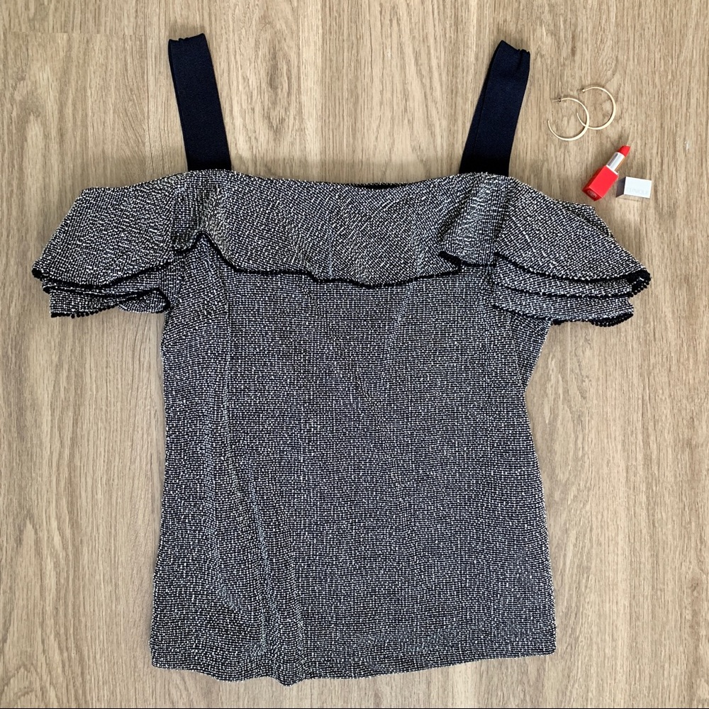 Trendy Banana Republic Off the Shoulder Tank